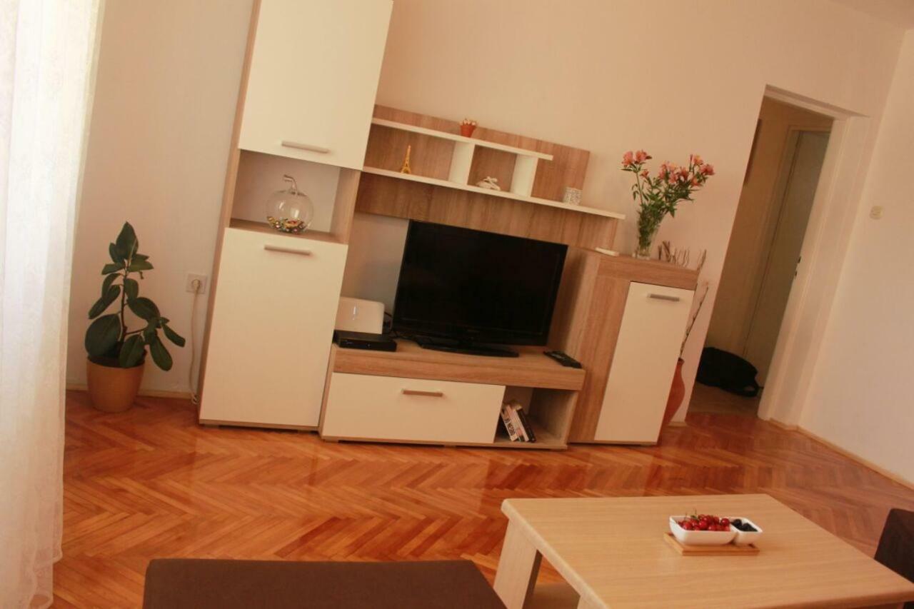 Apartment Monte Paradiso Pola Esterno foto